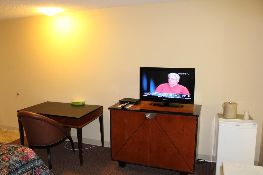 Travelodge By Wyndham Swift Current Εξωτερικό φωτογραφία
